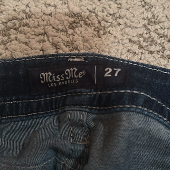 Miss Me Jeans, winged design, size 27, mid rise boot cut - Picture 3 of 5